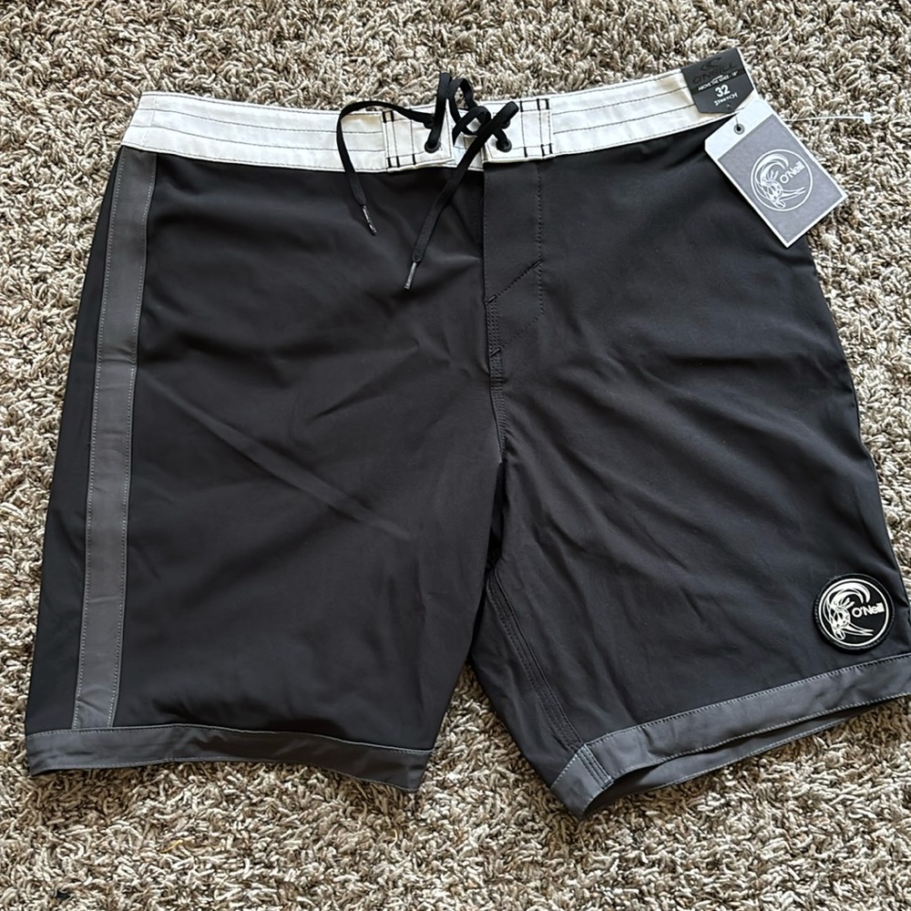 O’Neill board shorts size 32